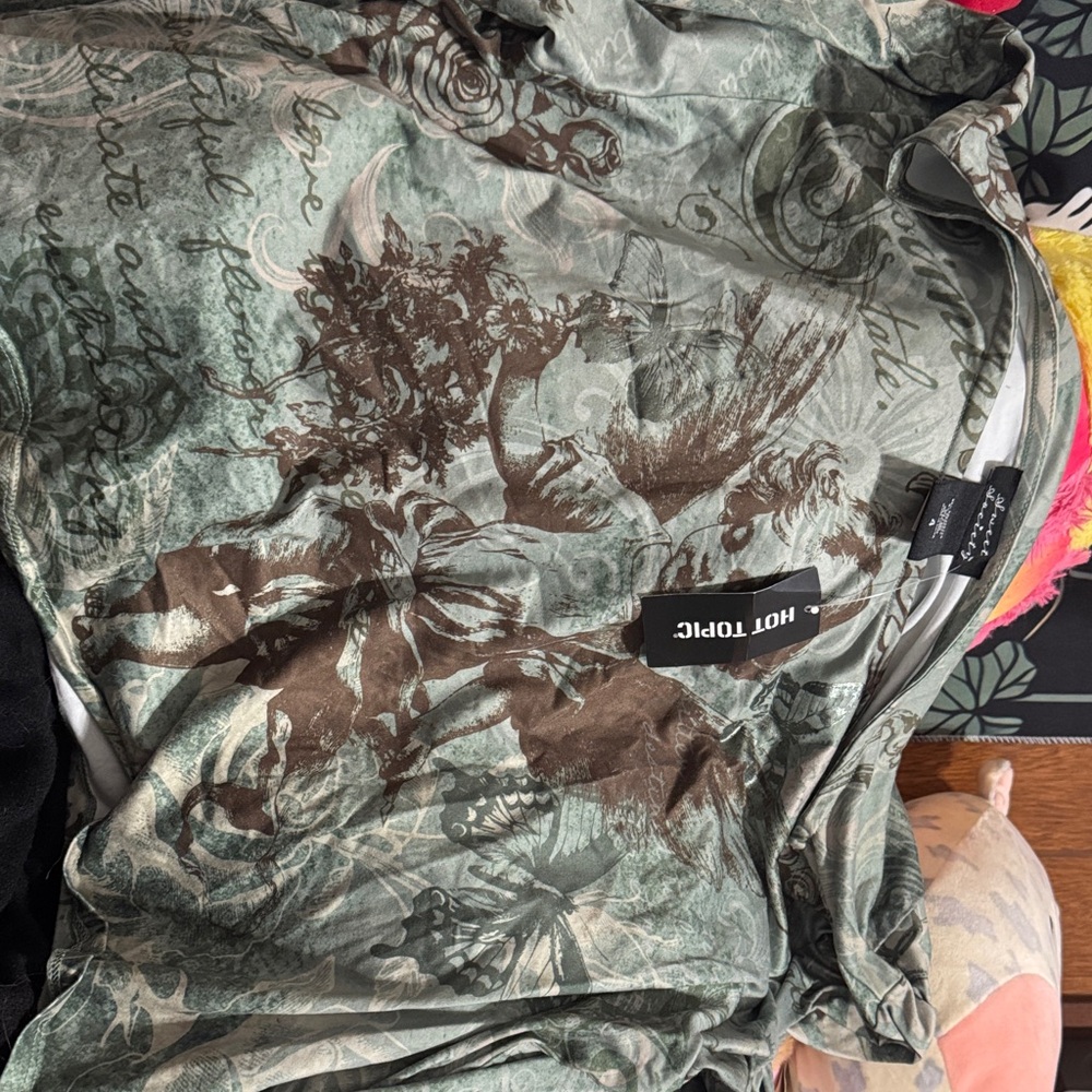 Hot Topic Green and Brown Floral Graphic Top